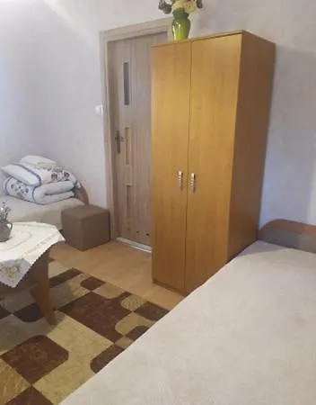 Gospodarstwo Agroturystyczne Daleko Od Szosy - Pokoje I Domek Brody  Exterior photo