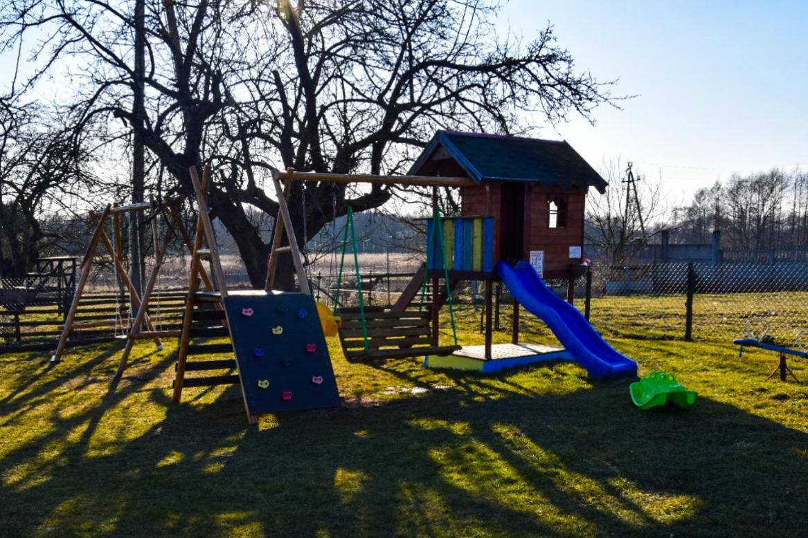 Farma Daleko Od Szosy - I *
